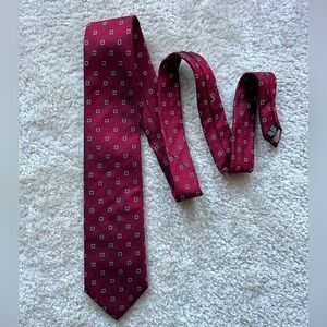 100% Italian Silk Tie - Conforti -‎ Burgundy Red with Classy Square Pattern